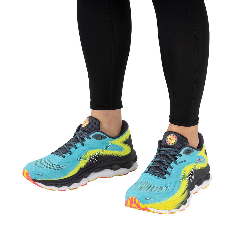 Blue Men Mizuno Wave Sky 7 Running Shoes | 7031-WSUJE