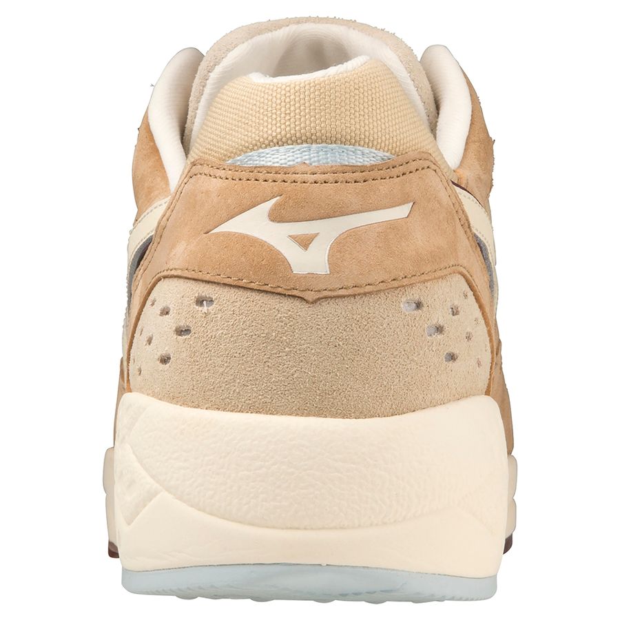 Brown Men Mizuno Contender Sneakers | 5670-FBSWN