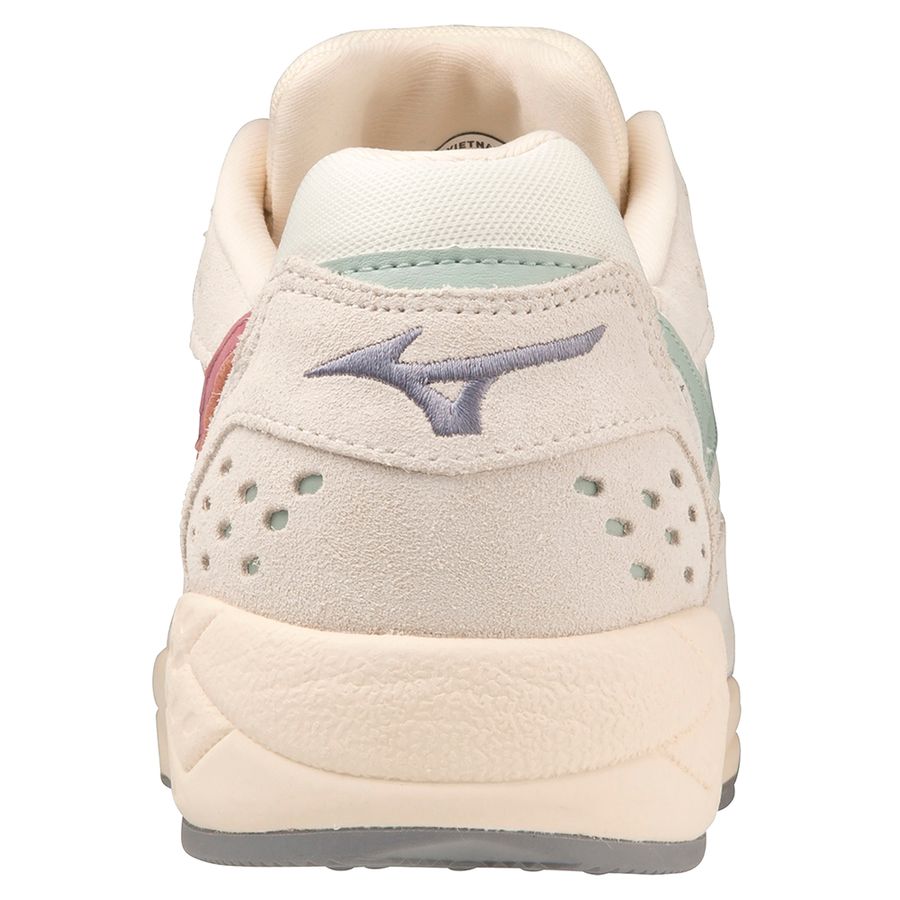 White Women Mizuno Contender Sneakers | 6174-DCSWL