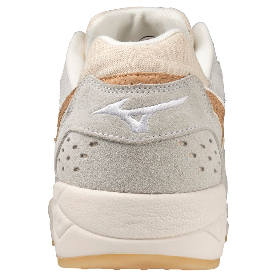 White Women Mizuno Contender Undyed Sneakers | 9426-RQVIG