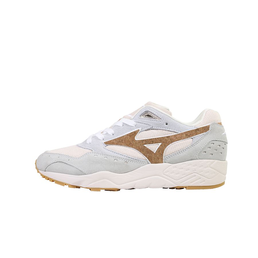 White Women Mizuno Contender Undyed Sneakers | 9426-RQVIG